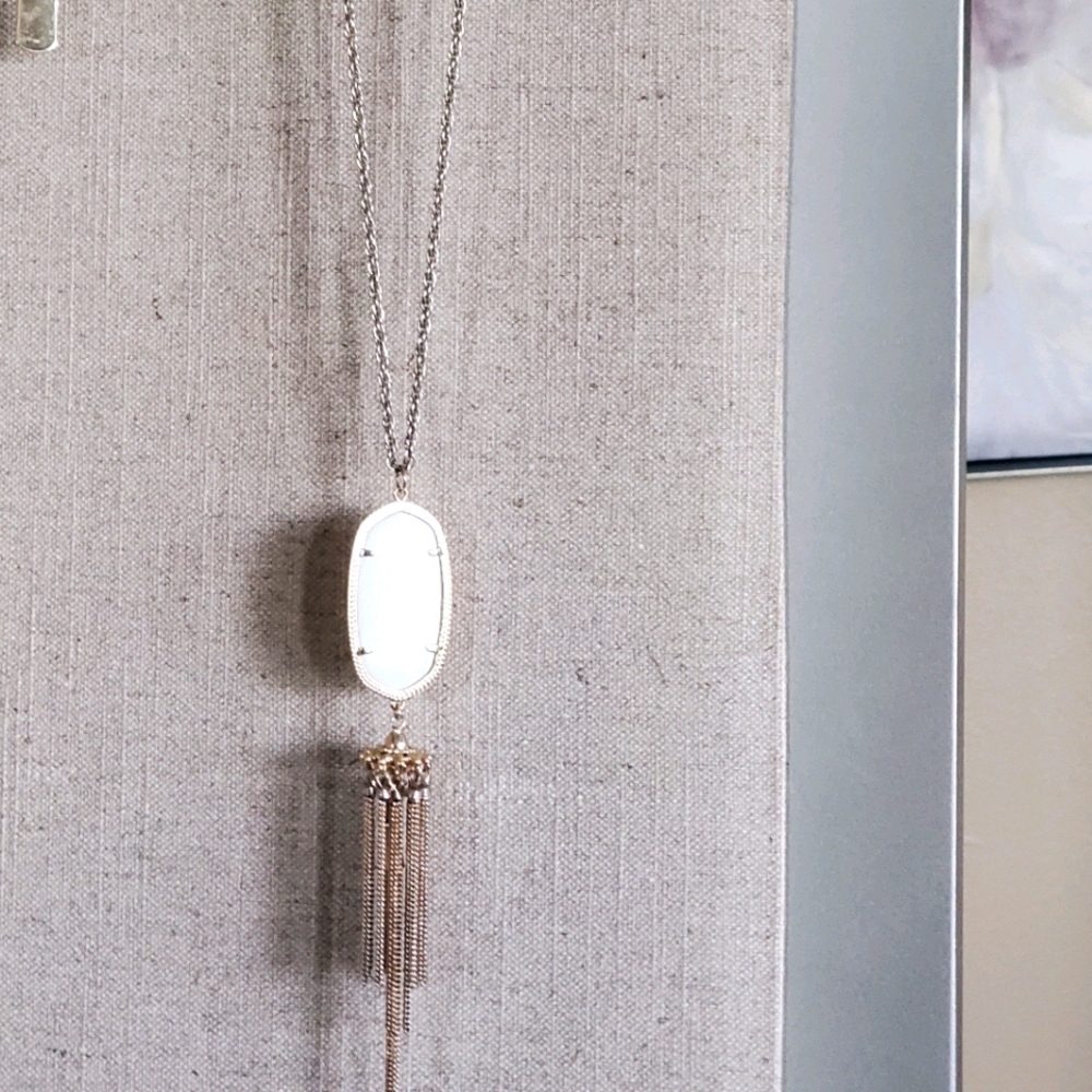 Kendra Scott Rayne white necklace